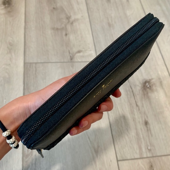 ♠️Kate Spade Neda Greta Court Zip Glitter Wallet♠️ - Picture 5 of 8